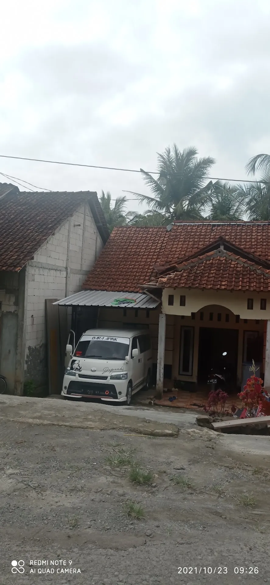 A-riana Tour and Travel ( cabang jeruklegi)