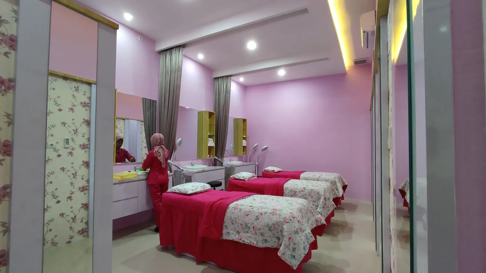 AFIZA HAIR SALON & BEAUTY SPA