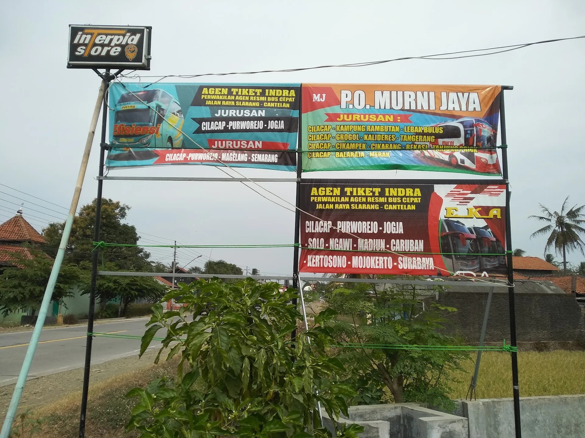 Agen Bus Eka Karangkandri