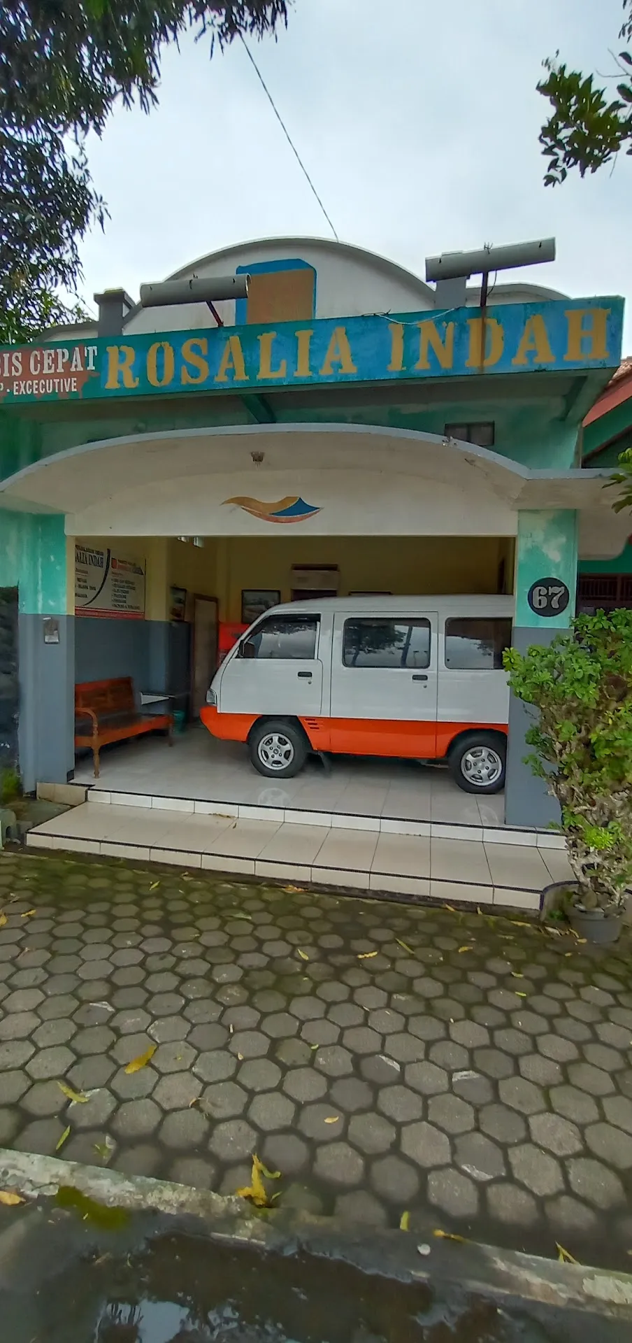 Agen rosalia indah karang Kandri