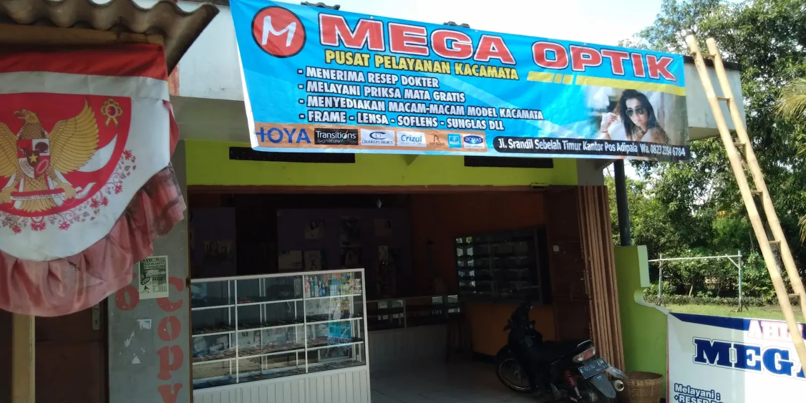 Ahli Kacamata Mega Optik