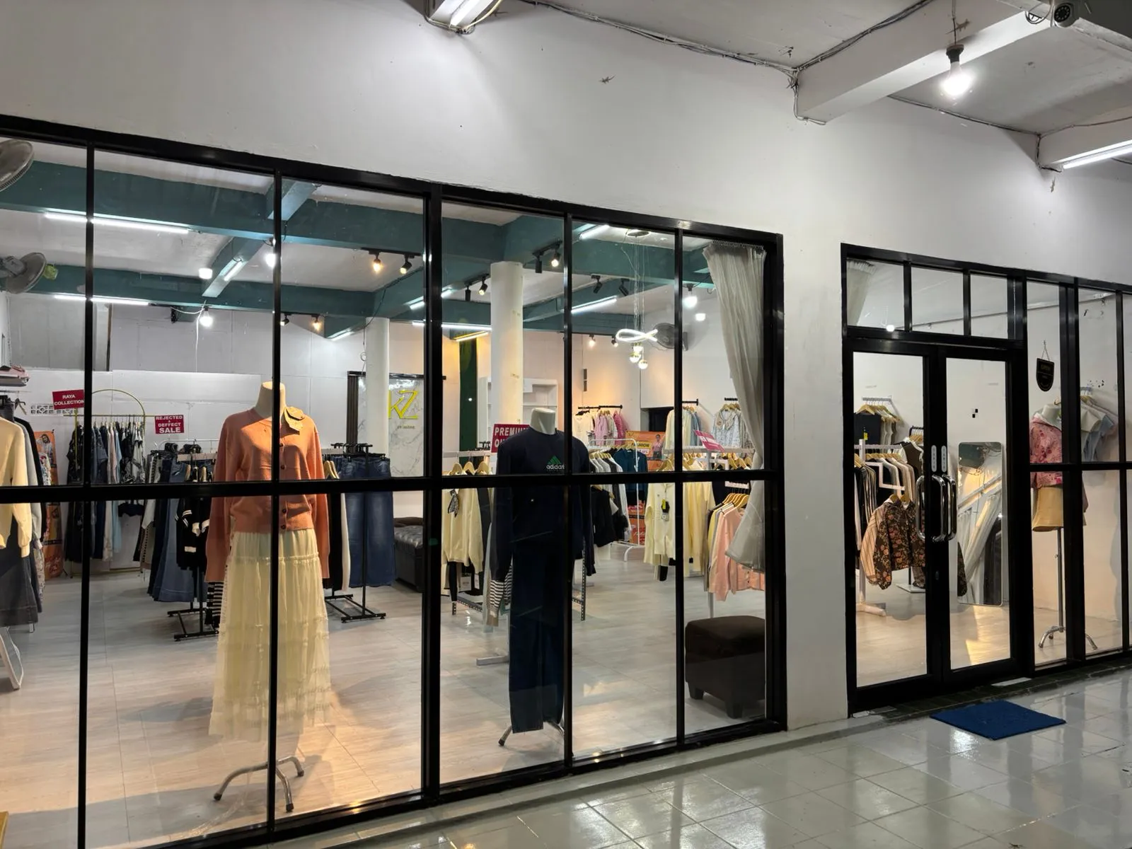 AKZ MODERN FASHION