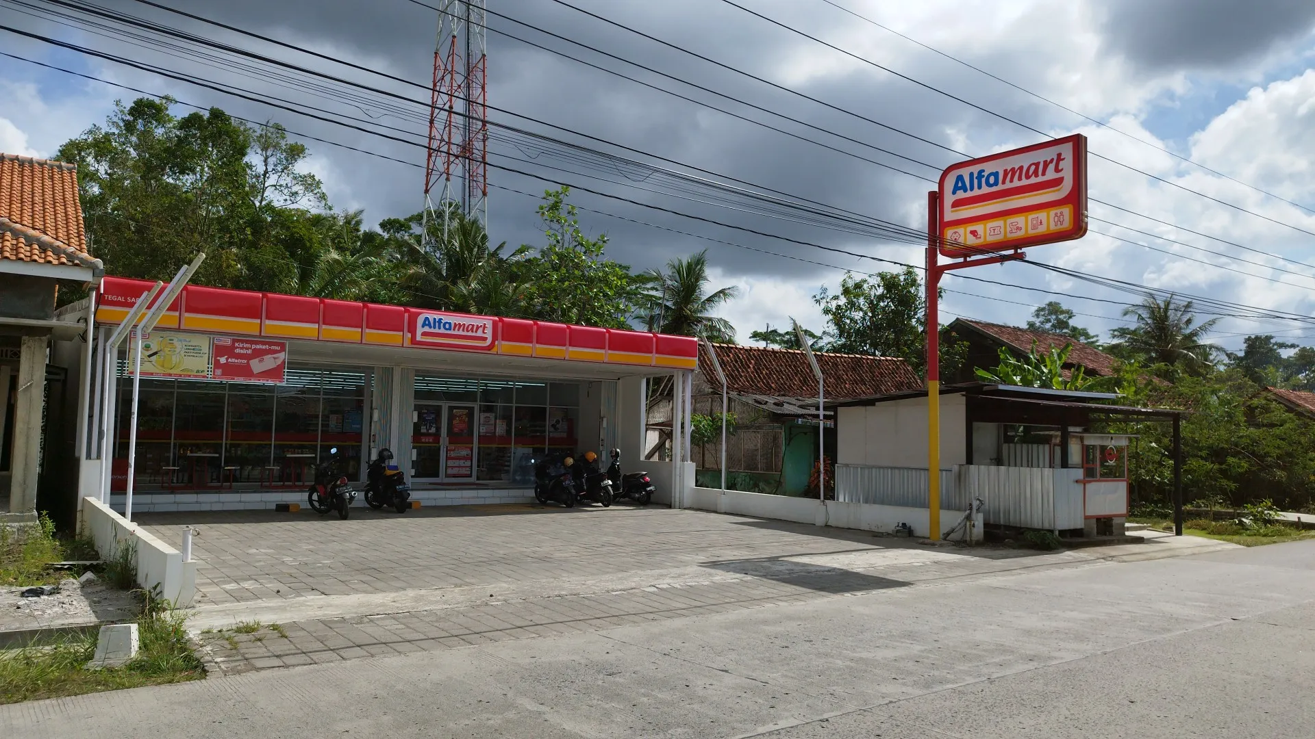 ALFAMART i855 TEGALSARI