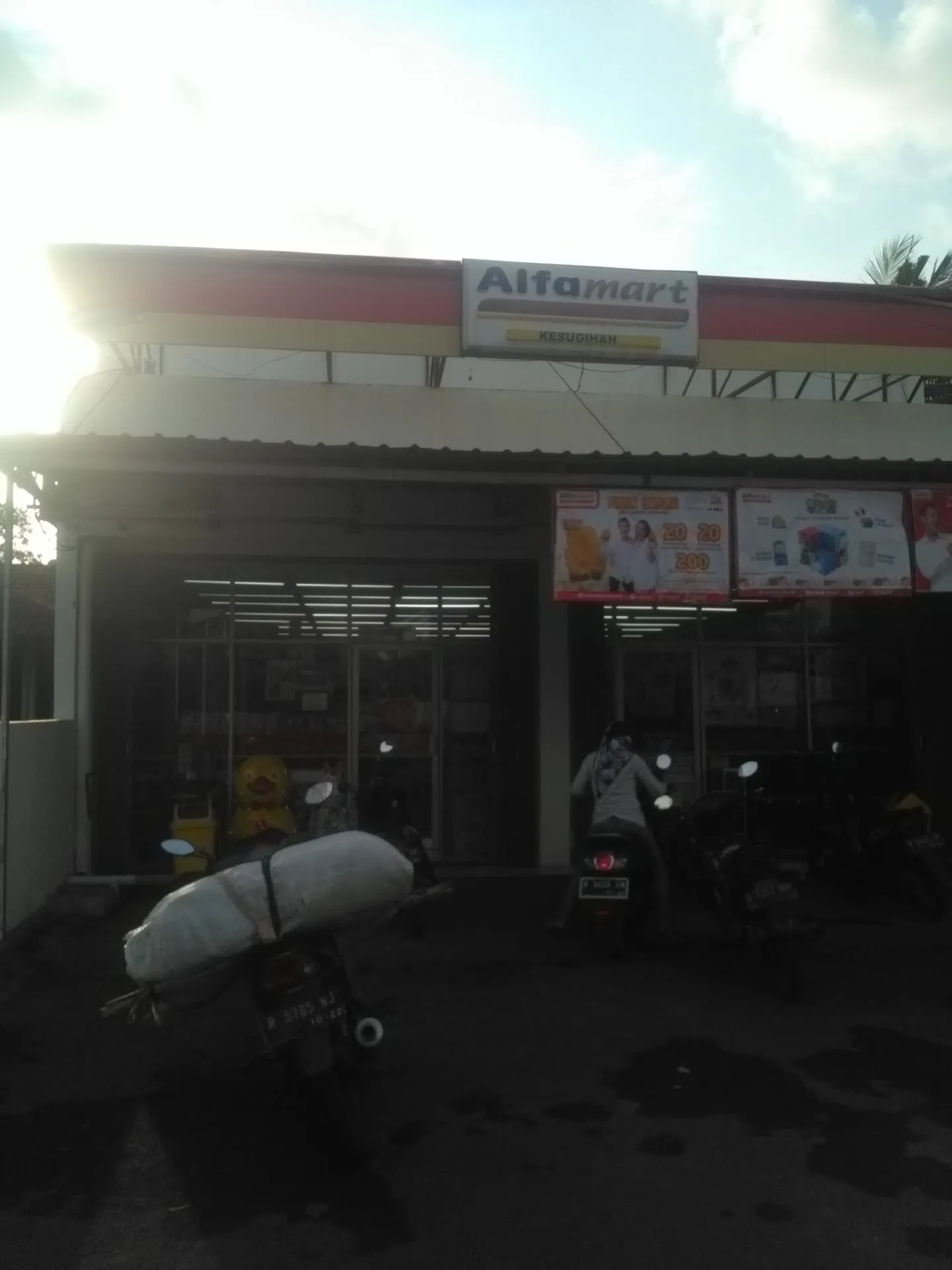 Alfamart Kesugihan 2