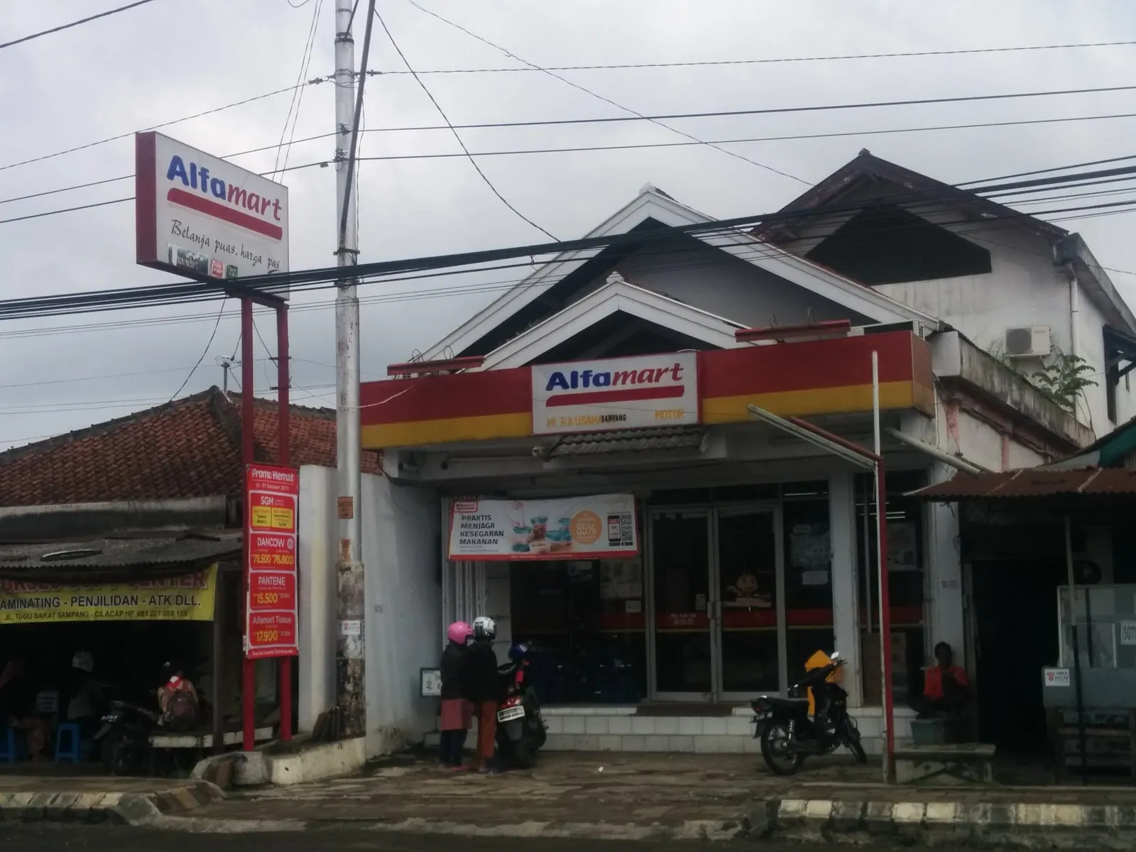 Alfamart Sampang