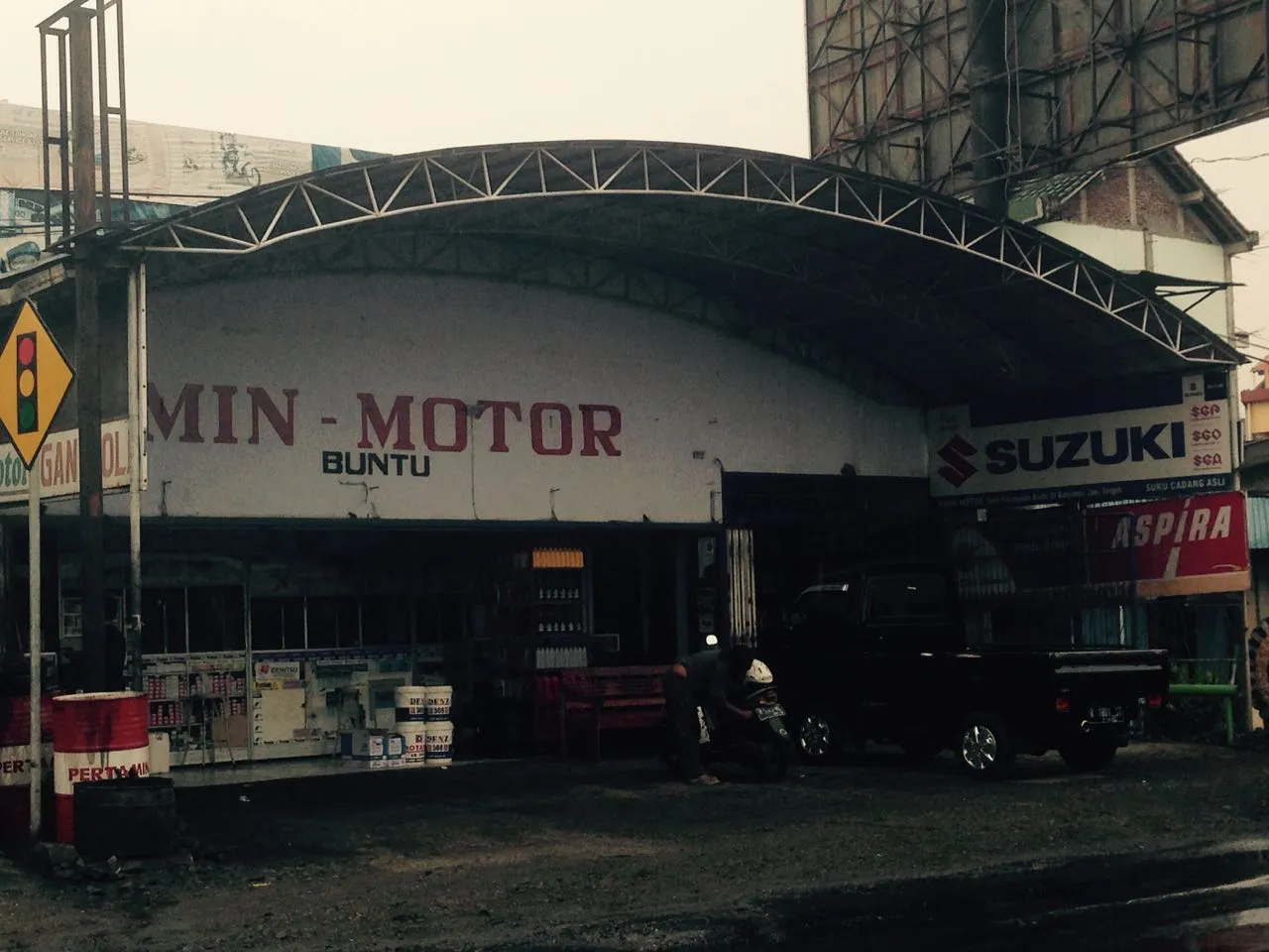 Amin-Motor Buntu