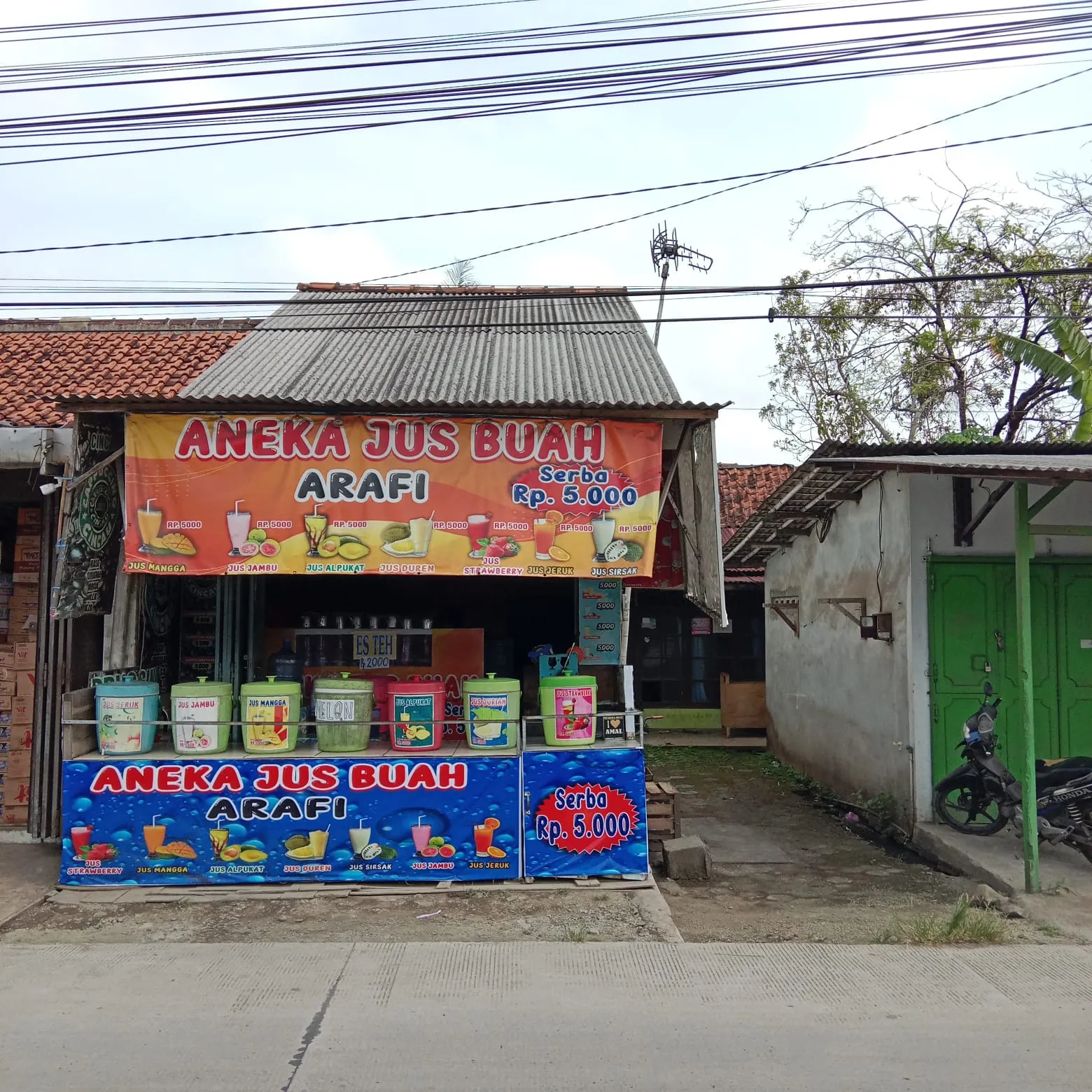 Aneka jus buah arafi
