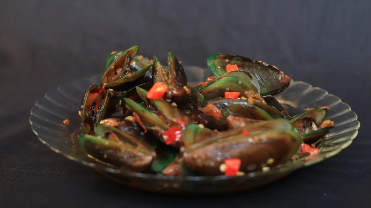 ANEKA KERANG DAN CUMI BAKAR