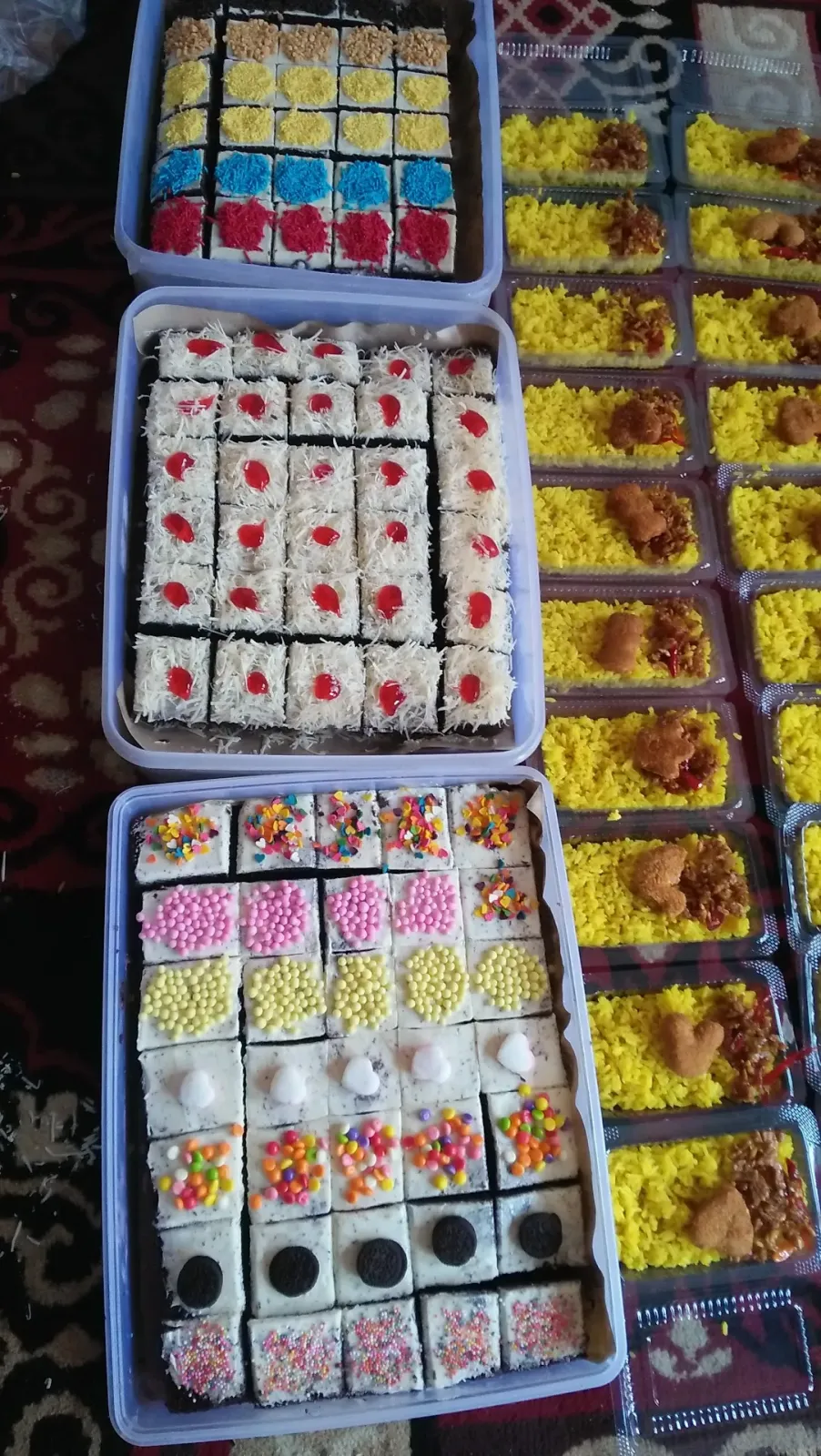 Aneka snack, nasi box, bolu mamah daffa