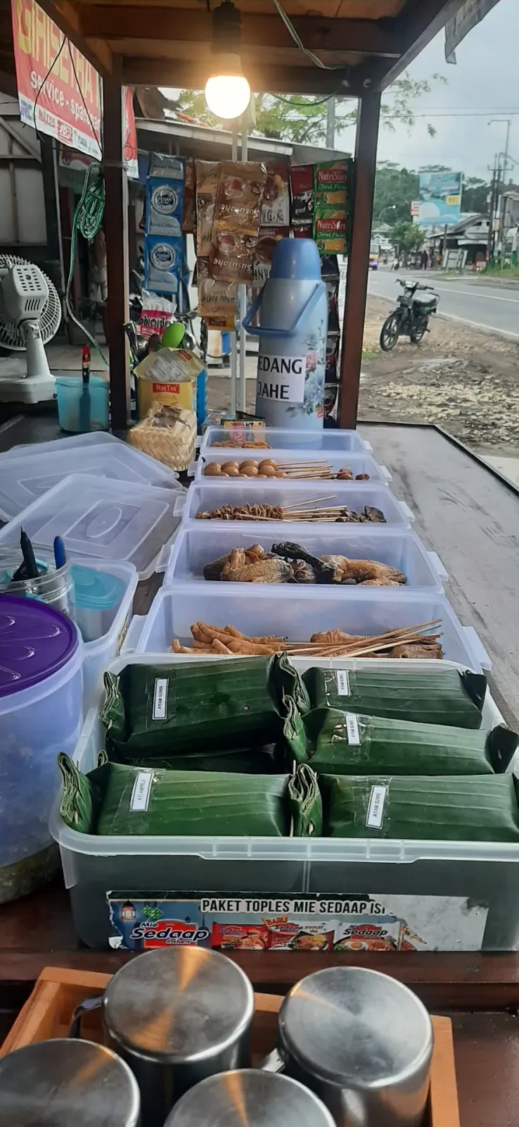ANGKRINGAN DAPUR EMBAH