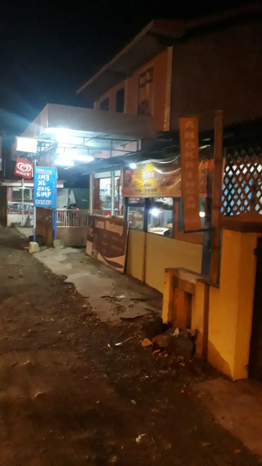 Angkringan Leren Medang