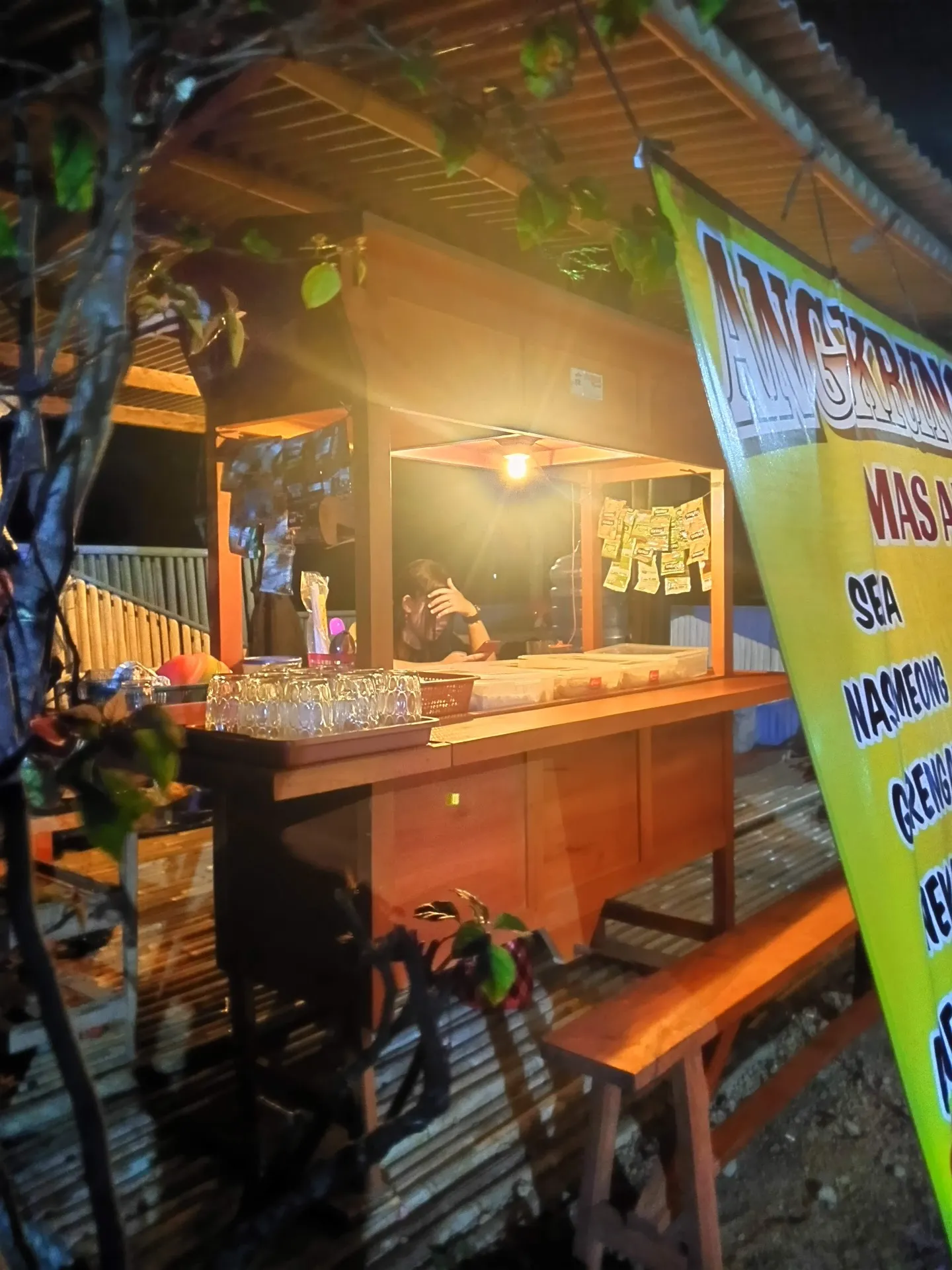 ANGKRINGAN MAS ARIS