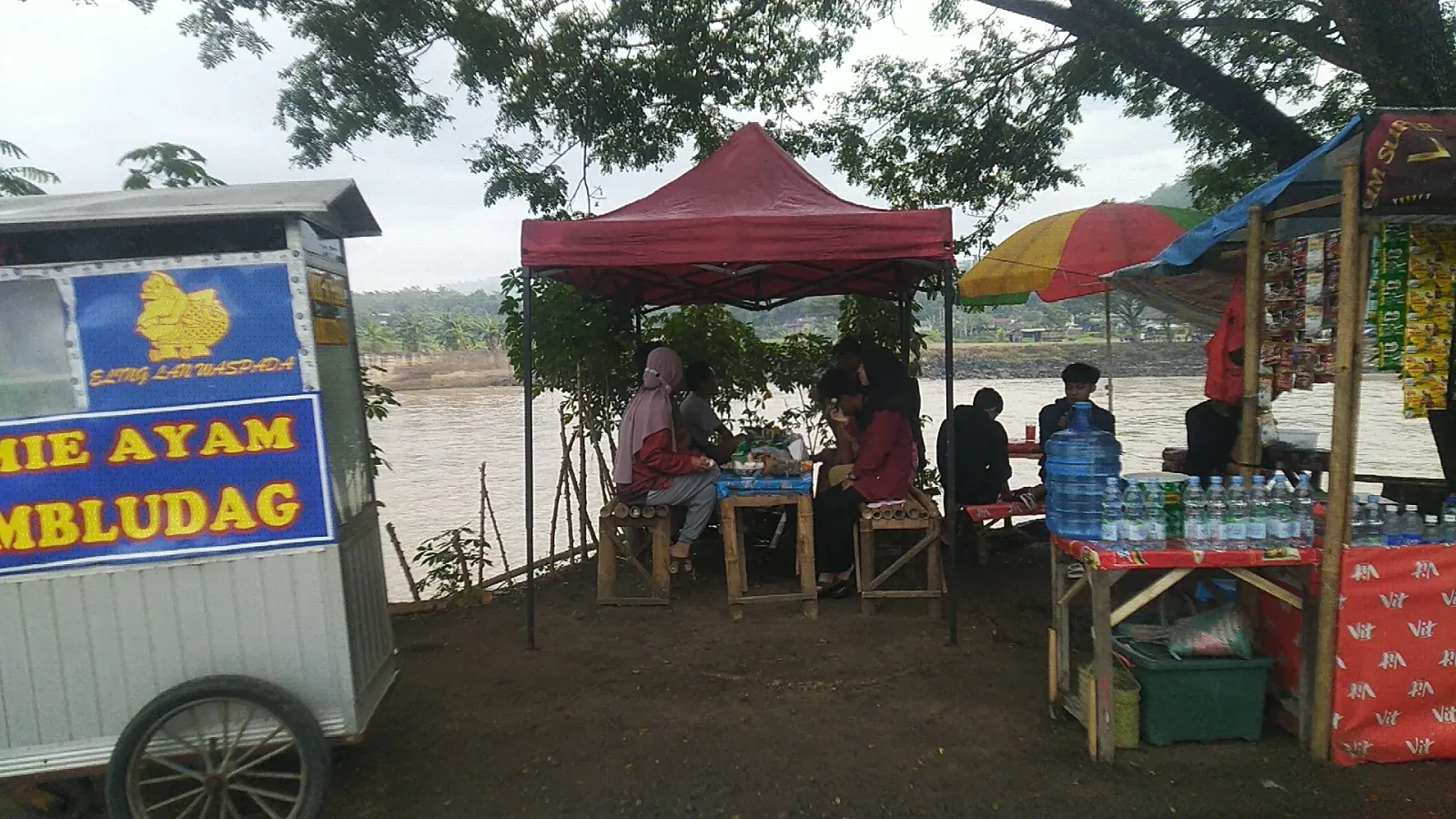 Angkringan Warung Rakyat 1