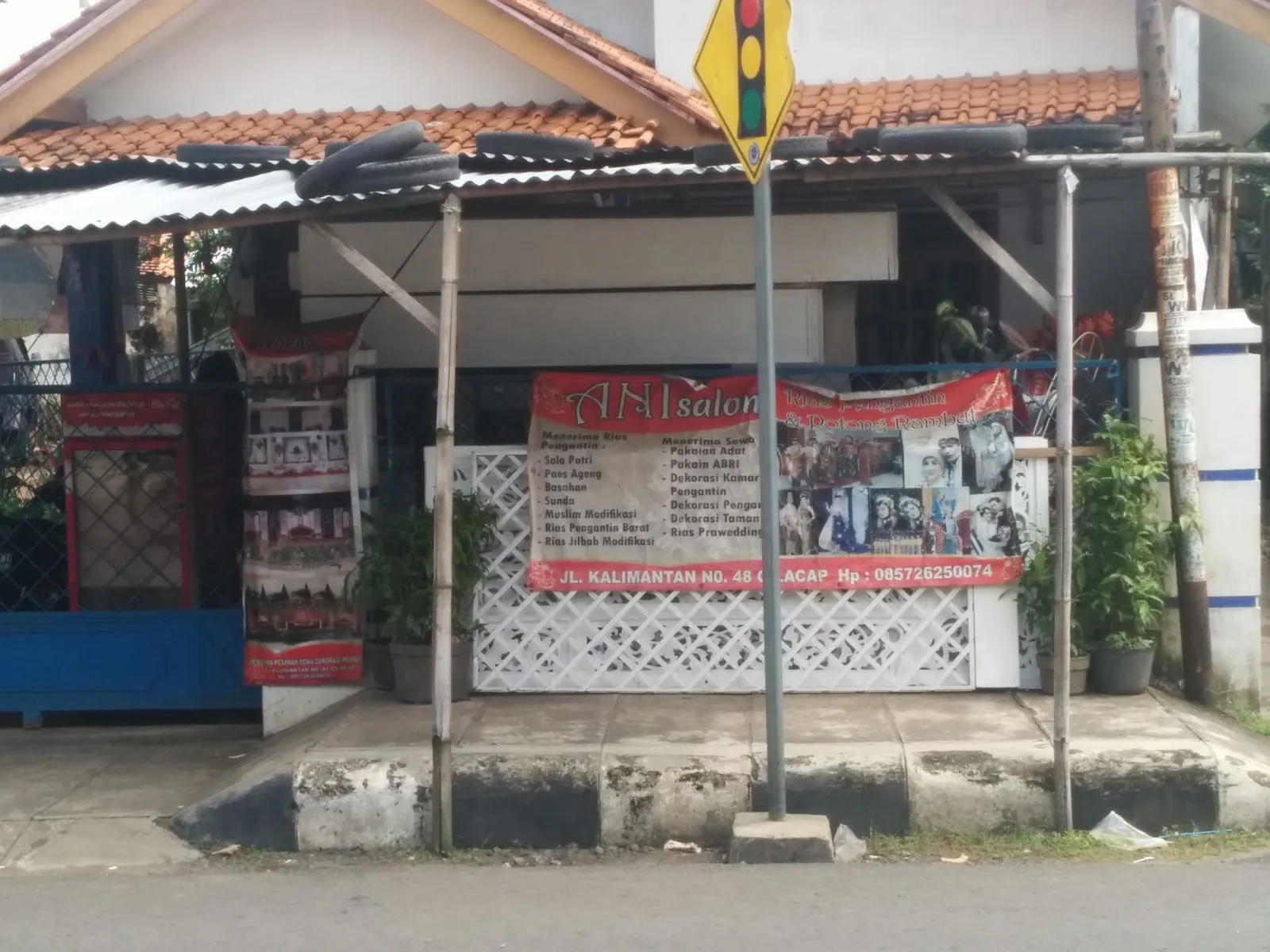 Ani Salon