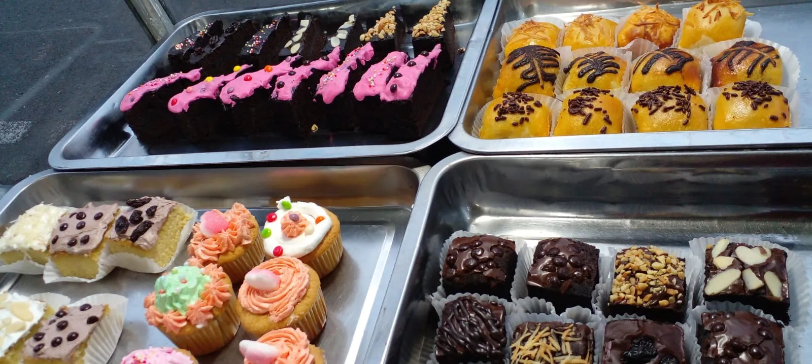 ANNIDA BOLEN & BROWNIES