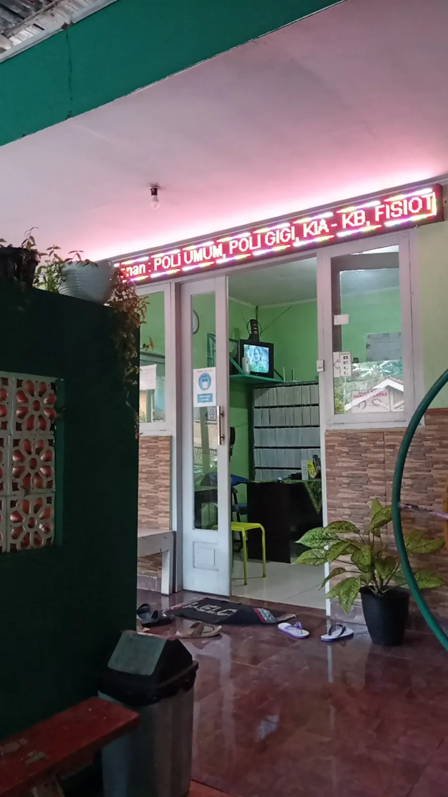 Annisa Medika Nusawungu - dr.H.Gilang Adiwignya Priyadi,M.M,.C.PS.,C.HL
