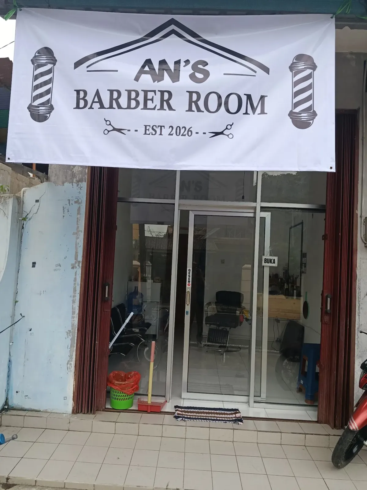 AN'S BARBER ROOM