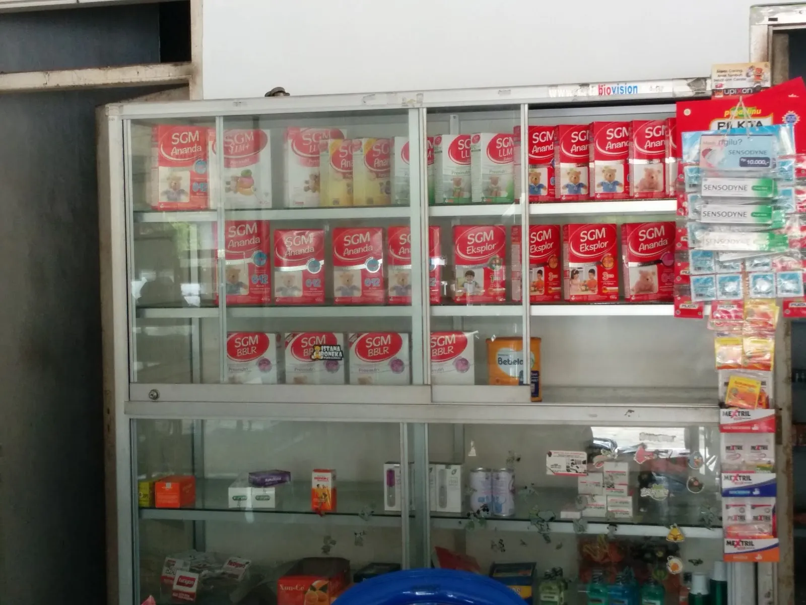 Apotek Ratna Farma