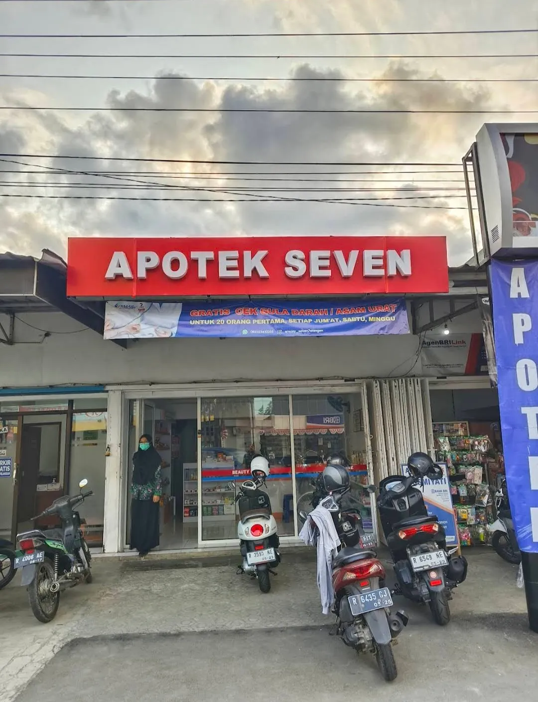 Apotek SEVEN Wangon