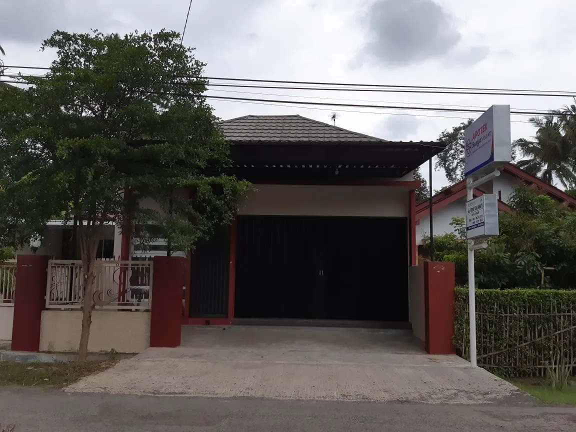 Apotik Sadewa