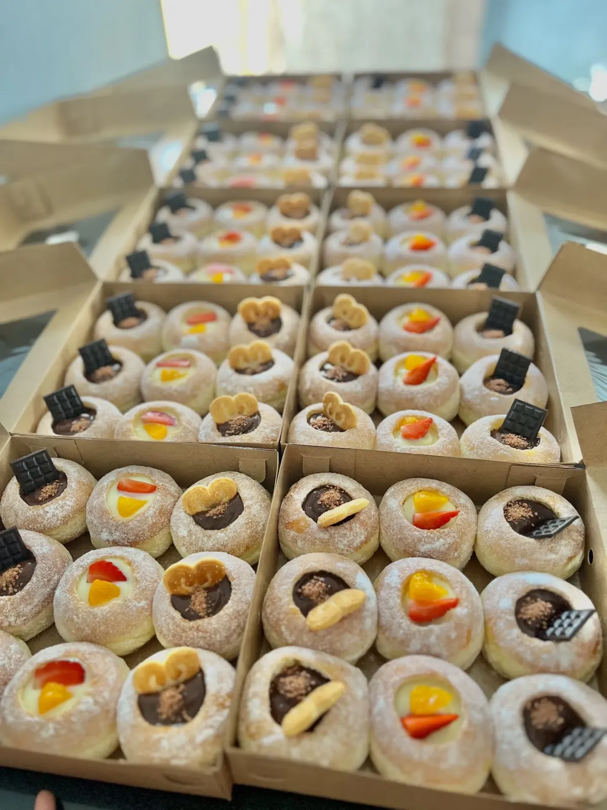 Ara Donut