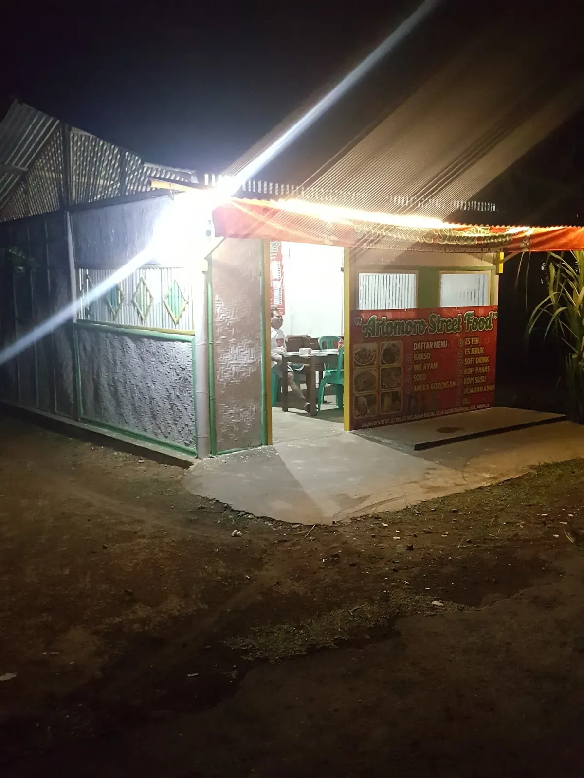 Artomoro street food