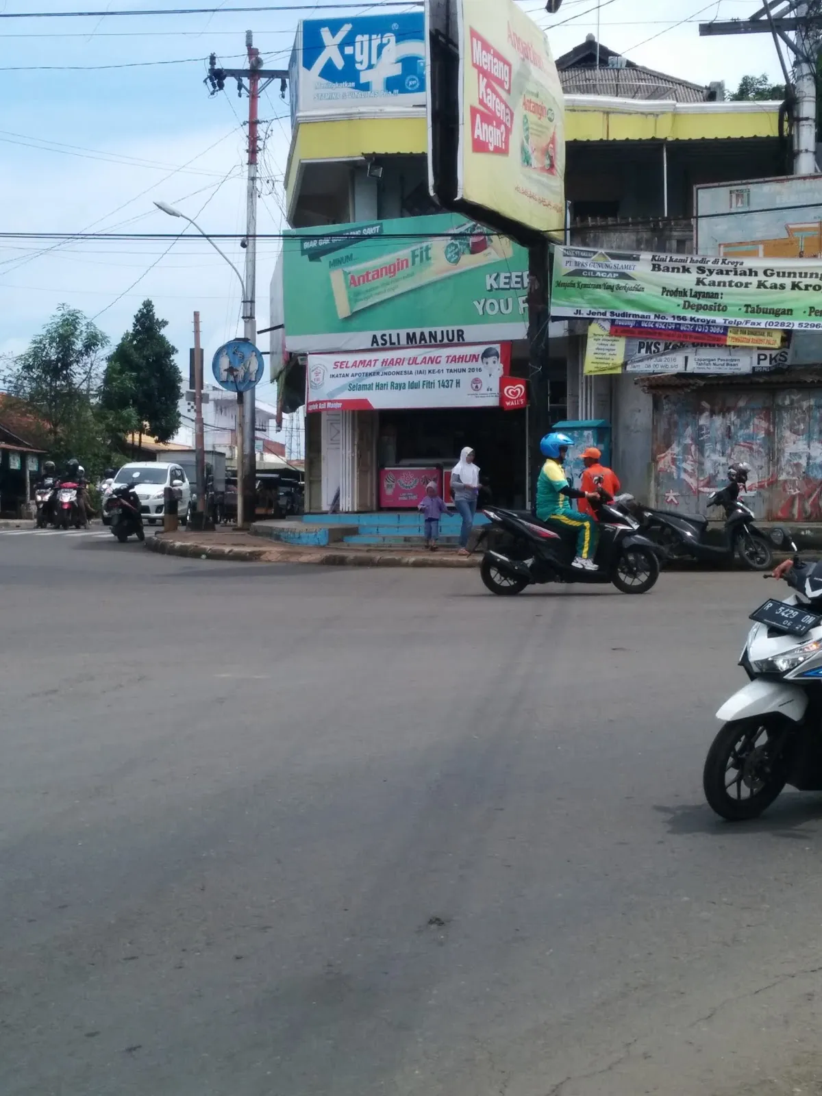 Asli Manjur