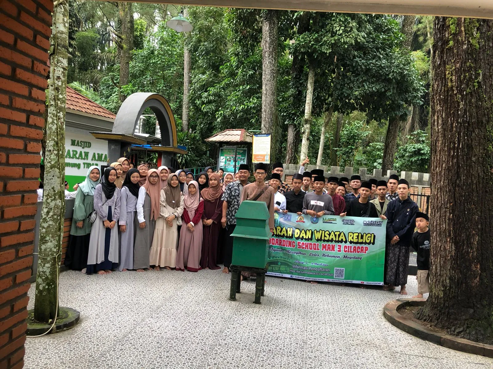 Asrama Pesantren Bahrul Ulum putra putri