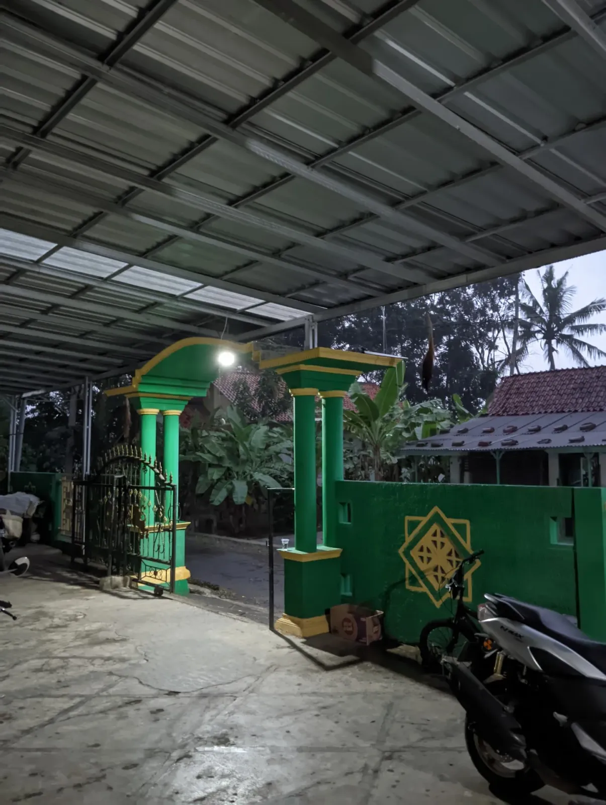 Atong (Ayam Potong) 66
