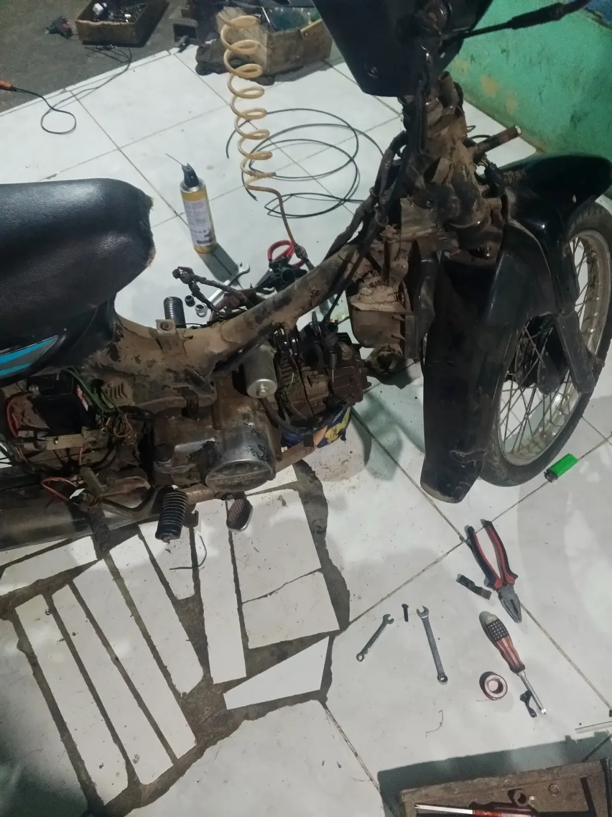AUTO MOTOR