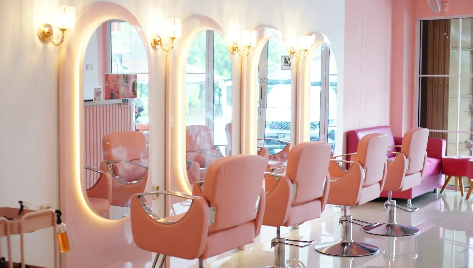 Ay Salon Jatilawang