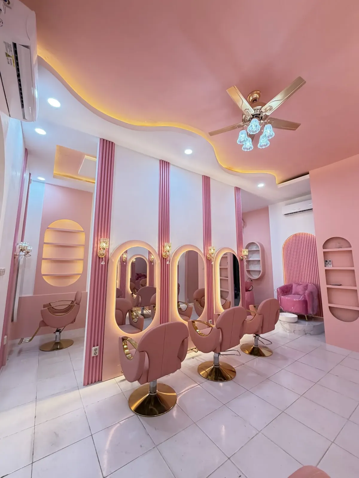 AY SALON KROYA