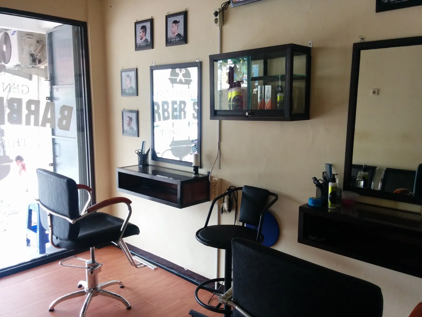 Ayah Barbershop