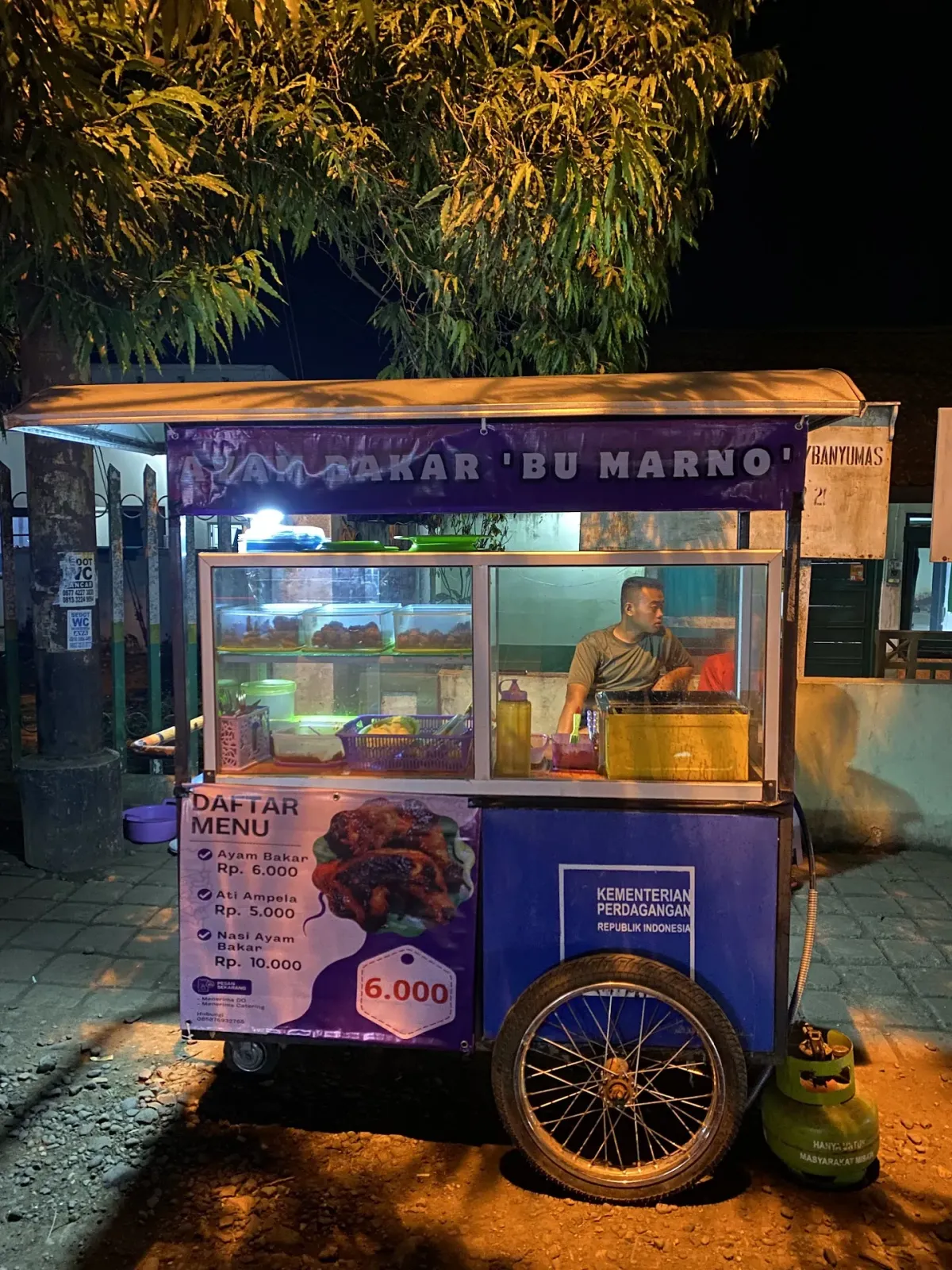 Ayam Bakar Bu Marno