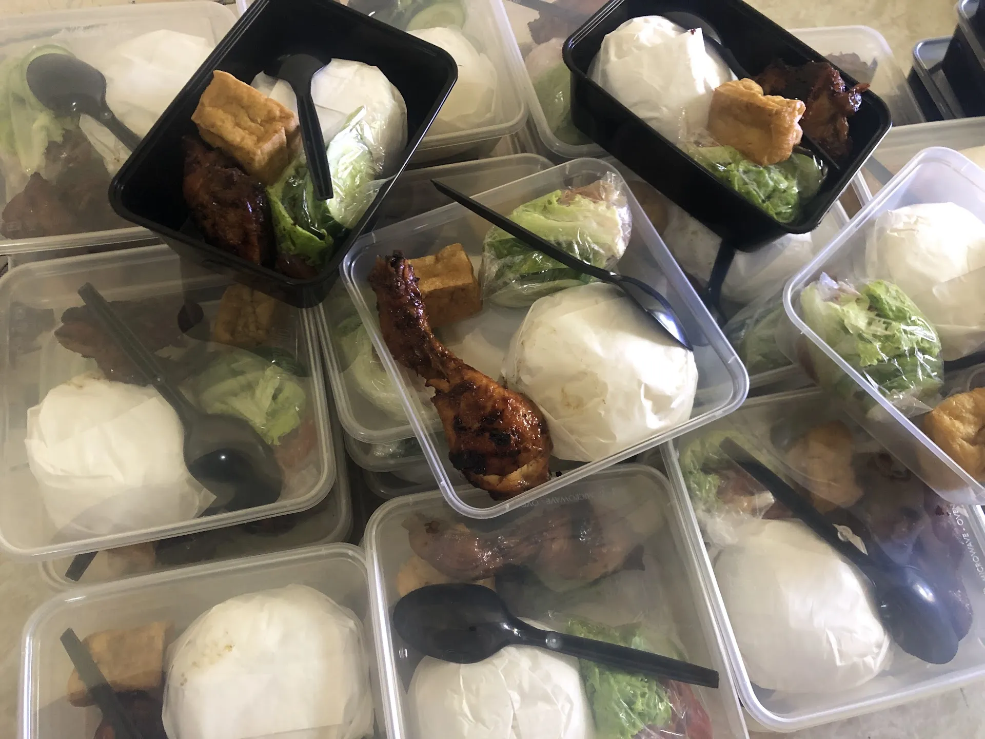 Ayam bakar & Goreng "Katineung"