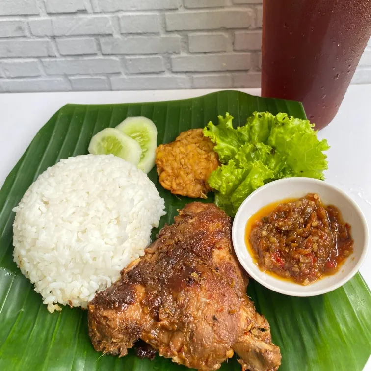 Ayam Bakar & Goreng Tulang Lunak Putri Sunda