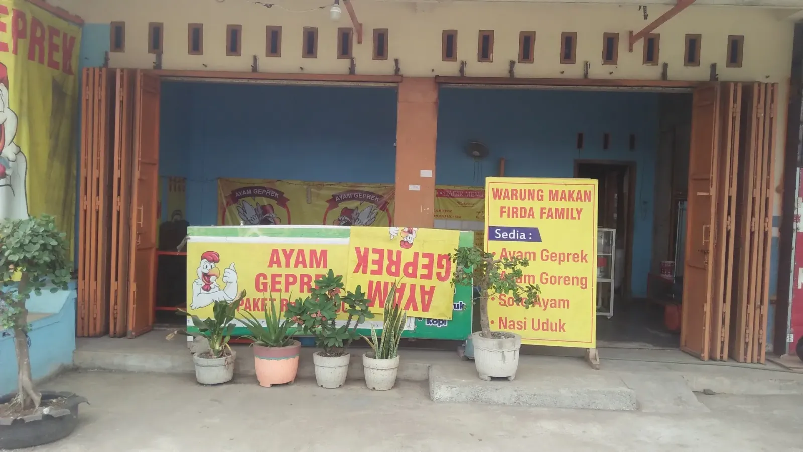 Ayam Geprek Firda Family