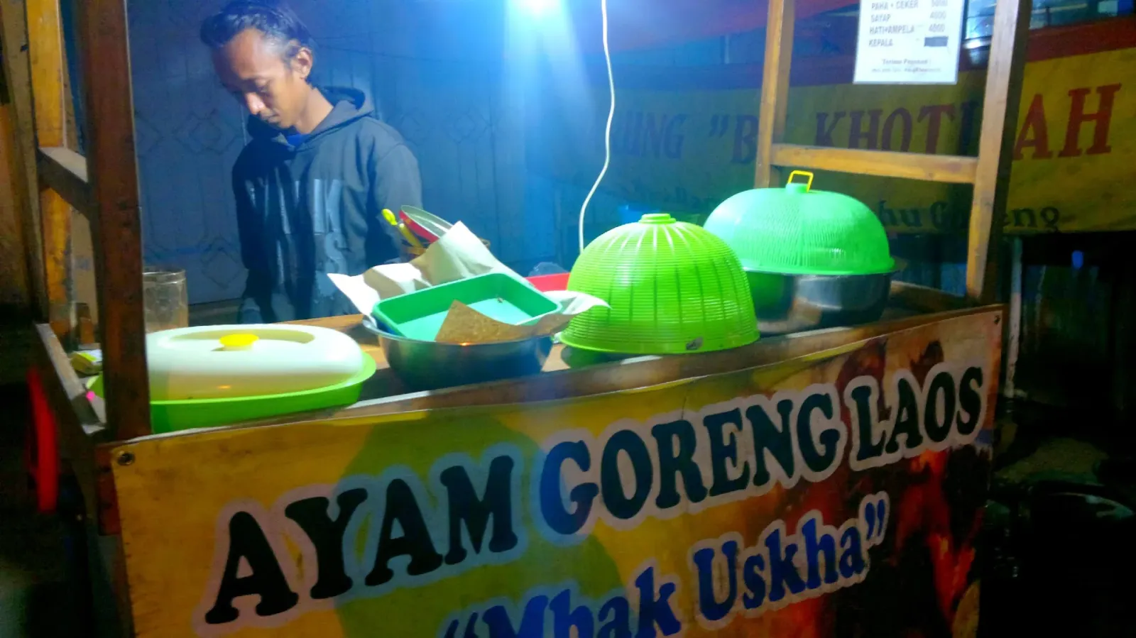 Ayam Goreng Laos "Mbak Uskha"