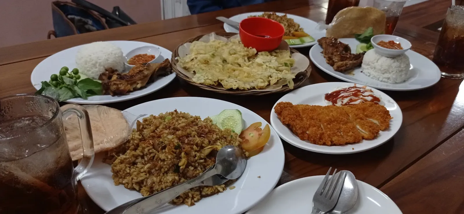 Ayam Goreng Refan