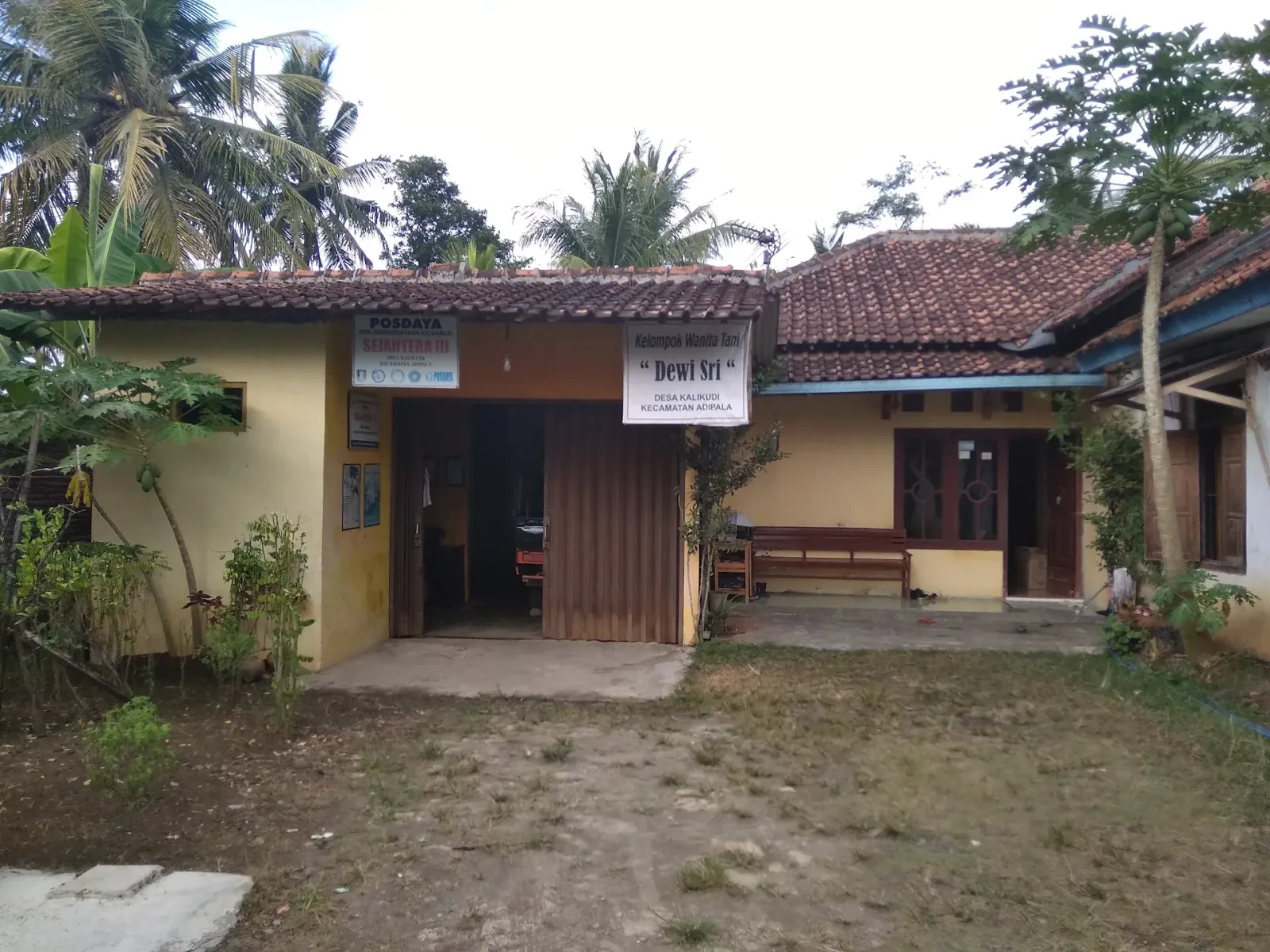 Ayam Penyet Bu Kadus