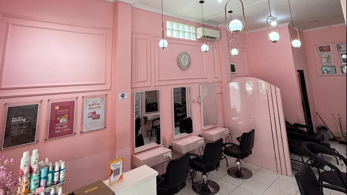 Ayra Beauty Salon