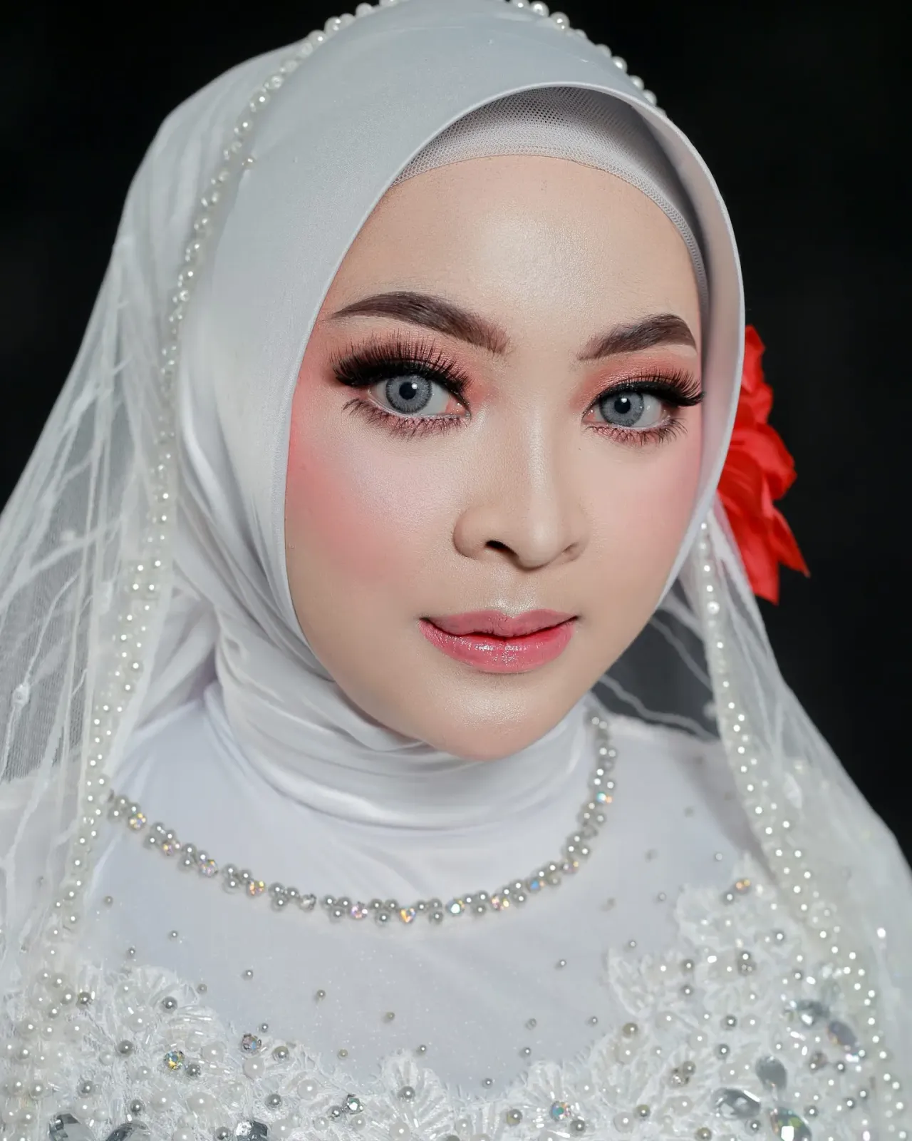 Ayu Makeup & Salon
