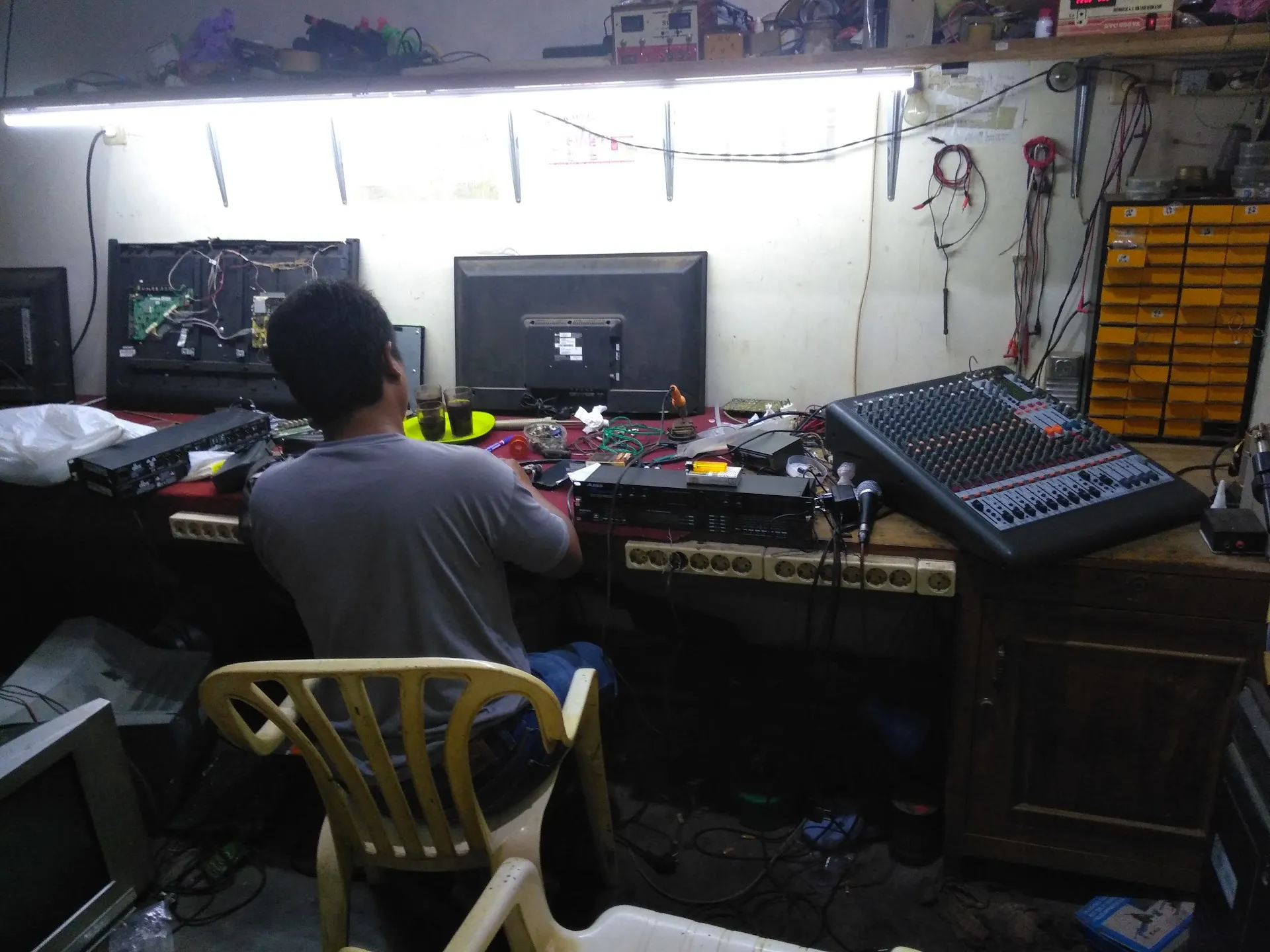 Bagus Service TV