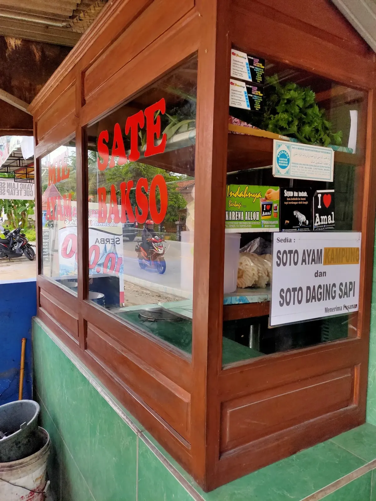 Bakso dan Mie Ayam Beng Sate
