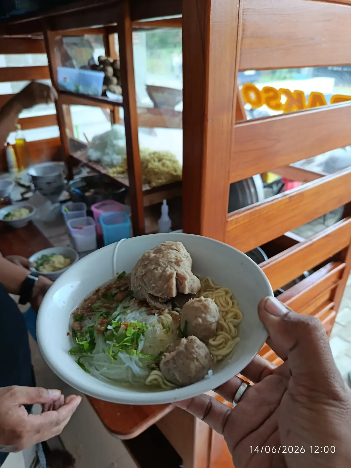 Bakso dan Mie Ayam "OJO LALI" Mas Iyok
