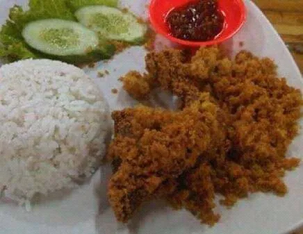 BAKSO & MIE AYAM PODOMORO