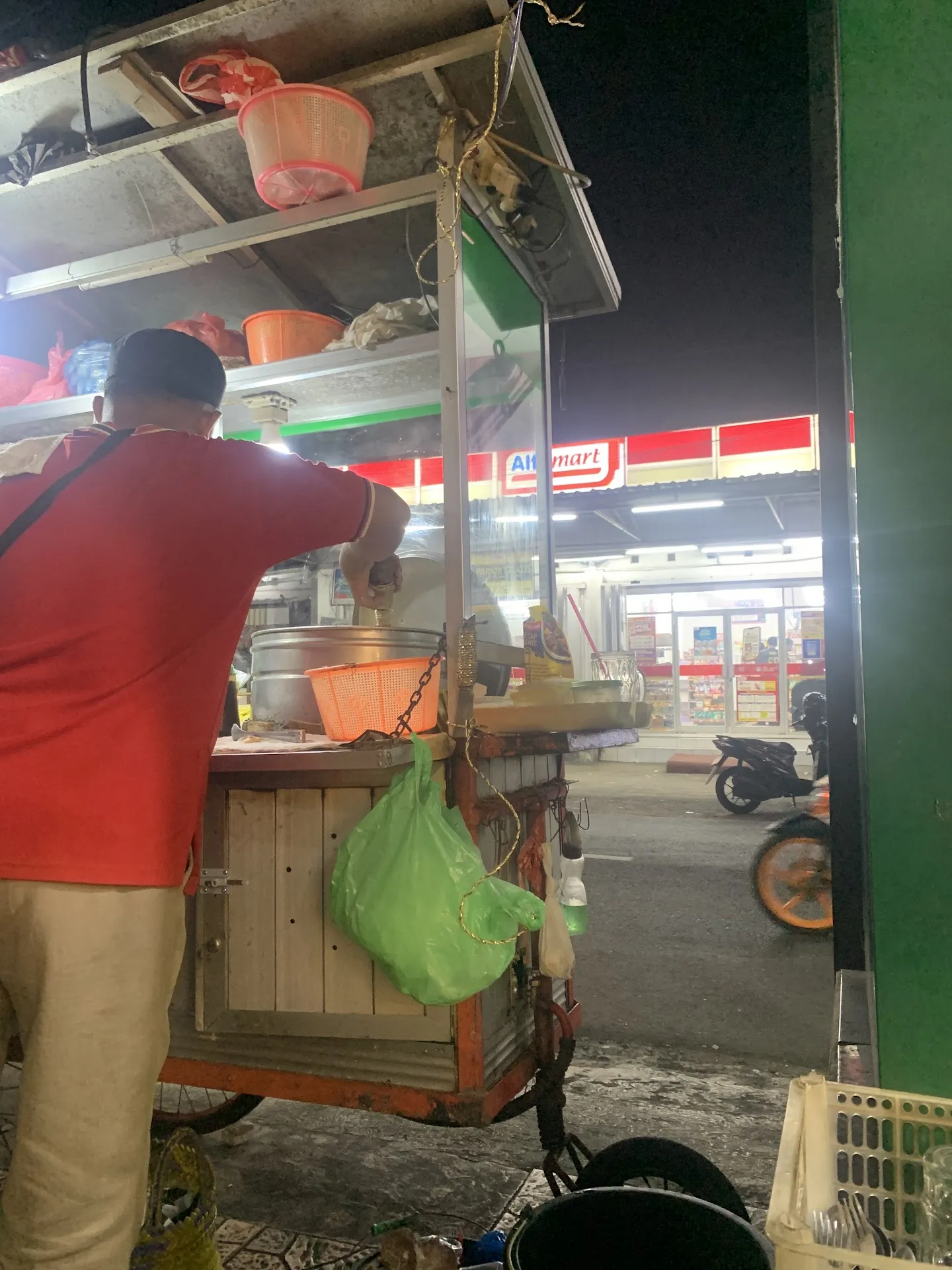 Bakso Pak Tomy/Ster