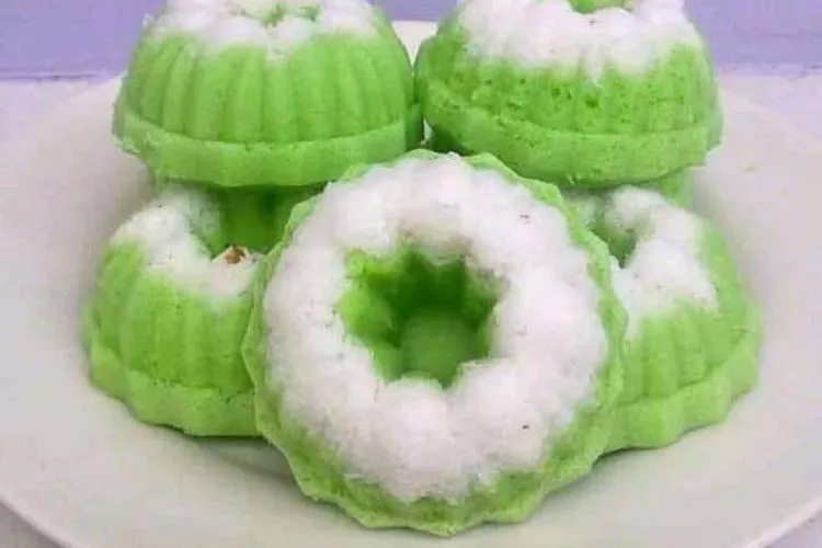 Bakul Kue Pancangan Ibu Mayem