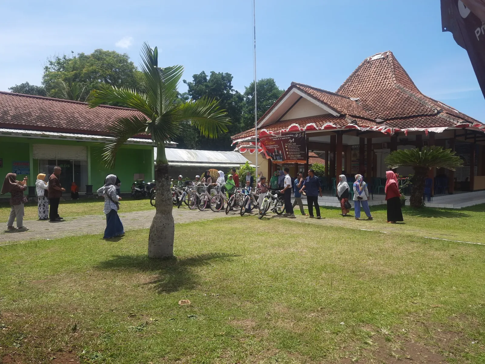 Balai Desa Bajing Kulon