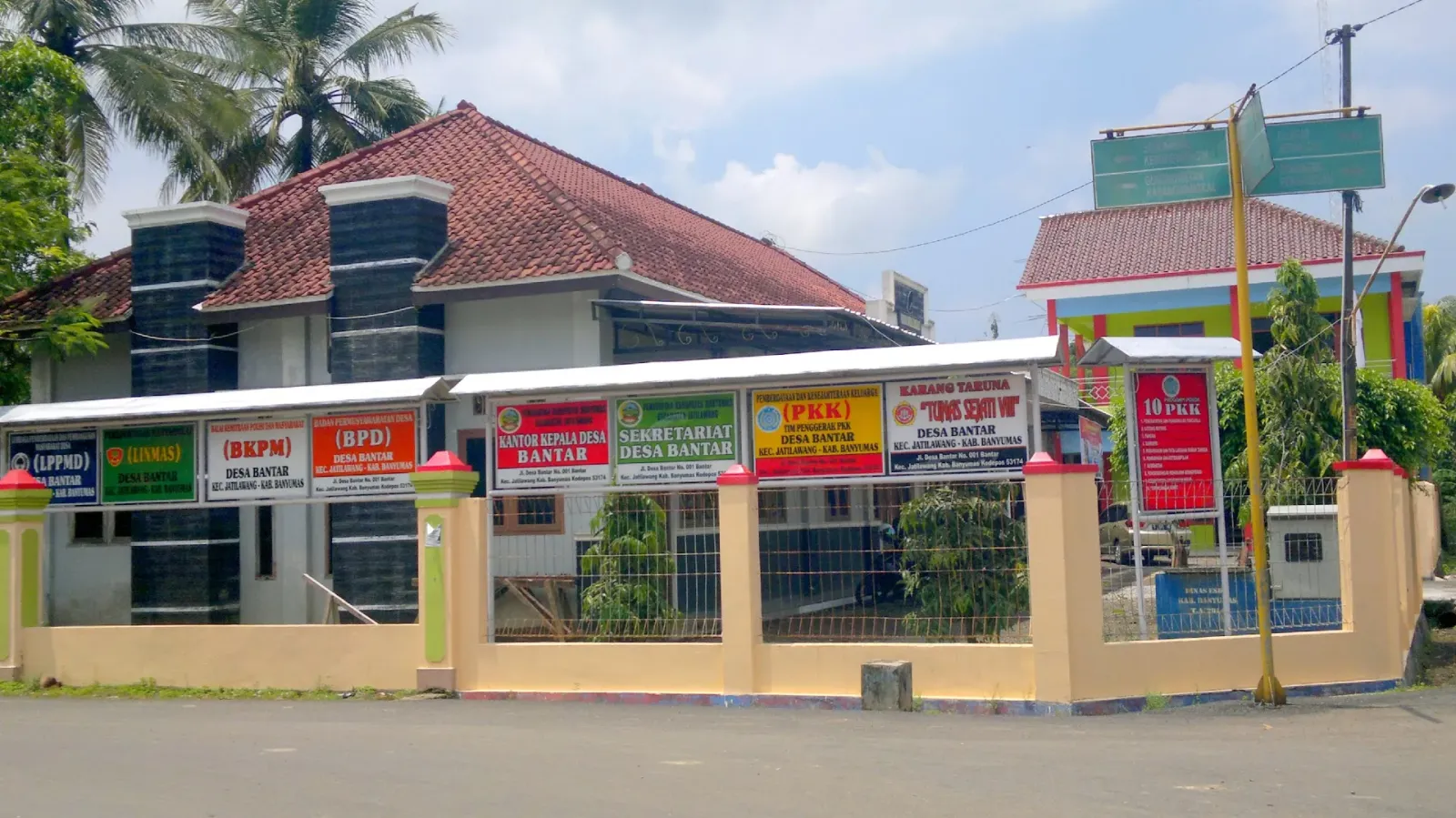 Balai Desa Bantar